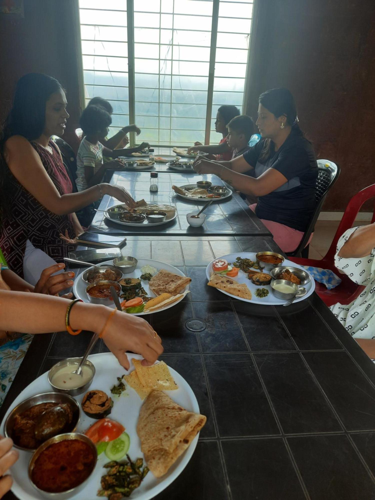 Sneh Lawns And Resorts Patan 外观 照片
